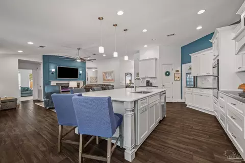 Kitchen - 3712 Pace Mill Way, Pace, FL 32571 photo 3 of 9