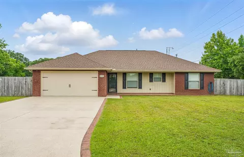 5098 Faircloth St, Pace, FL 32571