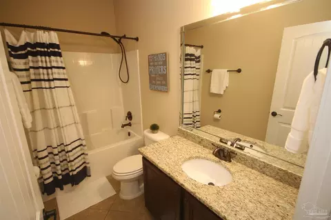 Bath - 4135 Dundee Crossing Dr, Pace, FL 32571 photo 6 of 7