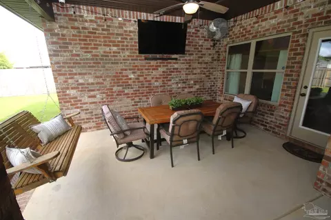 Exterior - 4135 Dundee Crossing Dr, Pace, FL 32571 photo 6 of 10