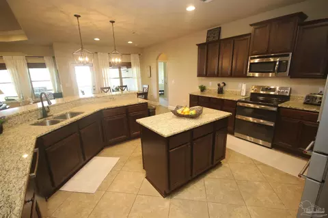 Kitchen - 4135 Dundee Crossing Dr, Pace, FL 32571 photo 11 of 11