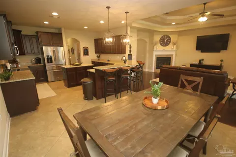 Dining - 4135 Dundee Crossing Dr, Pace, FL 32571 photo 3 of 5