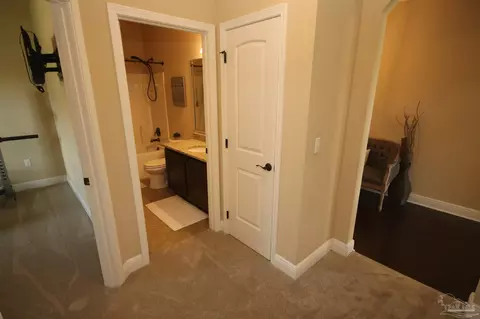 Entry Way - 4135 Dundee Crossing Dr, Pace, FL 32571 photo 8 of 8