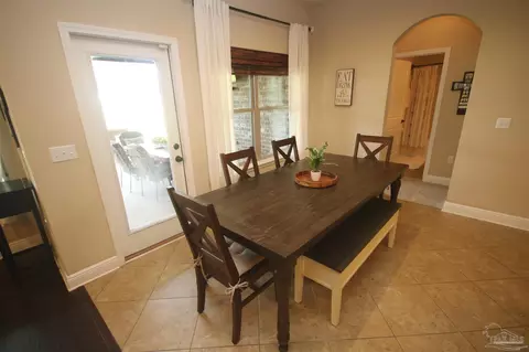 Dining - 4135 Dundee Crossing Dr, Pace, FL 32571 photo 5 of 5