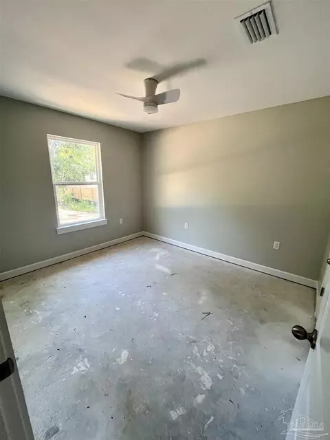 Bedroom - 6760 North Ave, Milton, FL 32570 photo 1 of 1