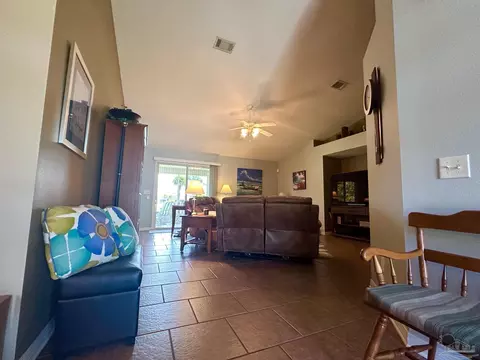 Entry Way - 4901 Pineview Ridge Dr, Pace, FL 32571 photo 2 of 2
