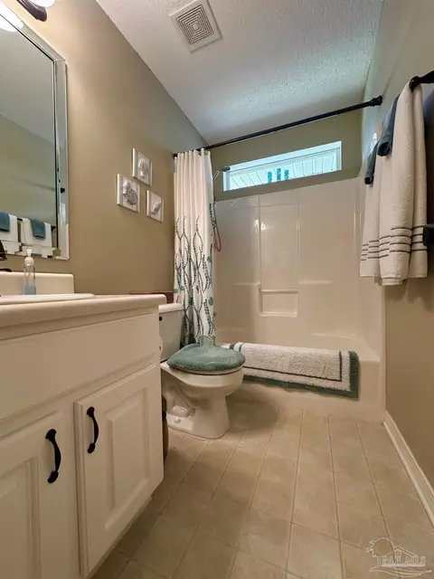 Bath - 4901 Pineview Ridge Dr, Pace, FL 32571 photo 6 of 6