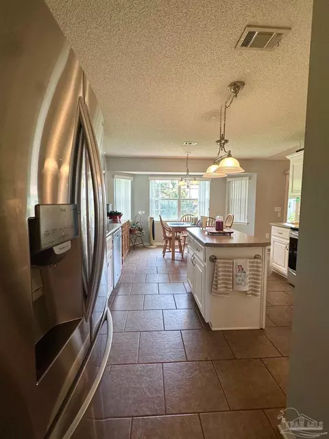 Kitchen - 4901 Pineview Ridge Dr, Pace, FL 32571 photo 5 of 5