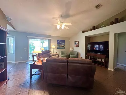 Living - 4901 Pineview Ridge Dr, Pace, FL 32571 photo 2 of 3
