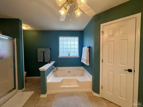 Bath - 4901 Pineview Ridge Dr, Pace, FL 32571 photo 3 of 6
