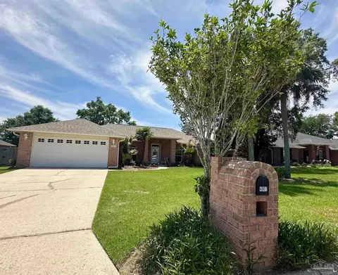 Exterior - 4901 Pineview Ridge Dr, Pace, FL 32571 photo 5 of 7