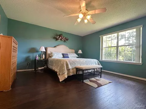 Bedroom - 4901 Pineview Ridge Dr, Pace, FL 32571 photo 1 of 3