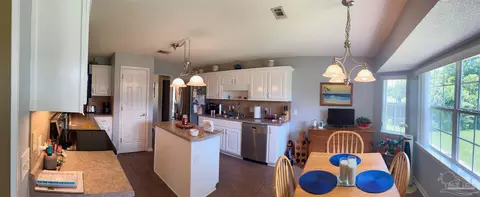 Kitchen - 4901 Pineview Ridge Dr, Pace, FL 32571 photo 2 of 5
