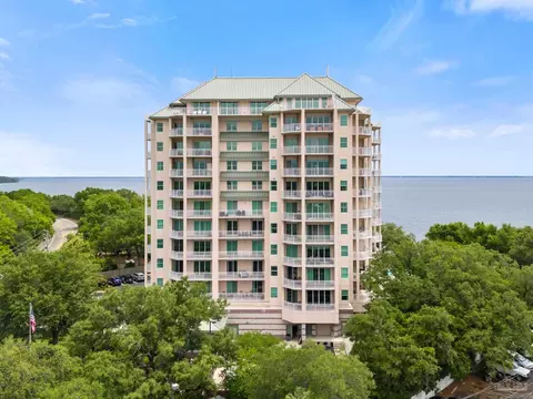 1700 Scenic Hwy #404, Pensacola, FL 32503