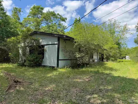 100 Booker Ln, Cantonment, FL 32533