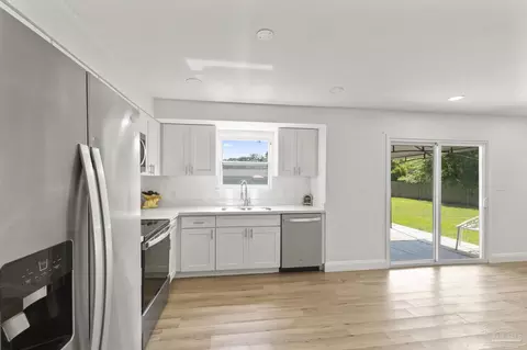 Kitchen - 4224 Seaport Rd, Pace, FL 32571 photo 3 of 3