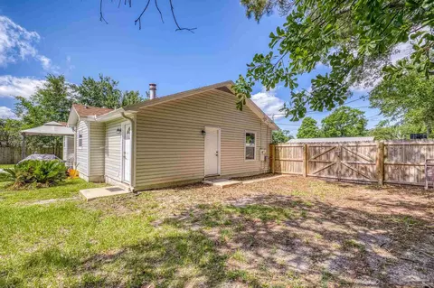 Exterior - 4224 Seaport Rd, Pace, FL 32571 photo 4 of 15