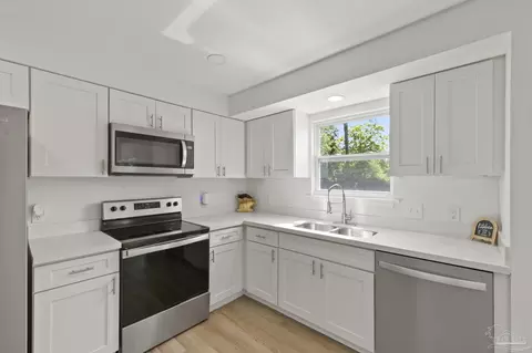 Kitchen - 4224 Seaport Rd, Pace, FL 32571 photo 2 of 3