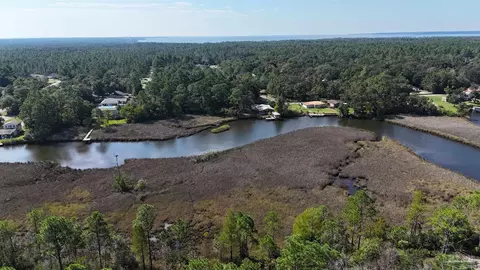 5357 Forestbrook Dr, Milton, FL 32583 photo 9