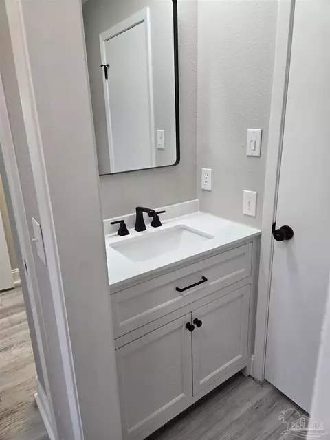 Bath - 4705 Dean Dr, Pace, FL 32571 photo 6 of 10