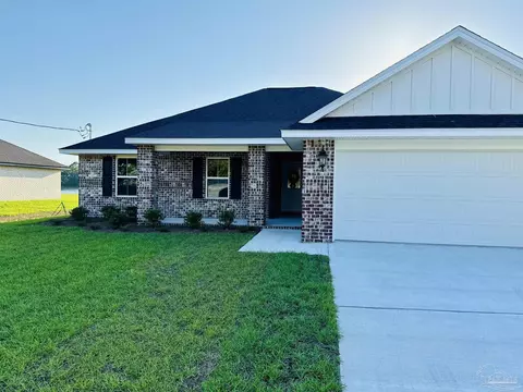 7919 Twin Lake Dr, Milton, FL 32583