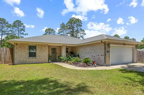 5565 Riviera Dr, Milton, FL 32583