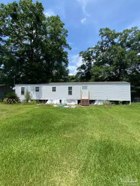 540 Benjulyn Rd, Cantonment, FL 32533