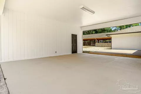 Exterior - 6050 Cheyenne Dr, Milton, FL 32570 photo 4 of 13