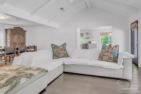 Living - 6050 Cheyenne Dr, Milton, FL 32570 photo 1 of 2