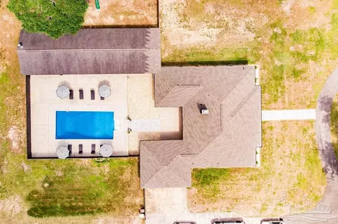 Exterior - 6050 Cheyenne Dr, Milton, FL 32570 photo 13 of 13