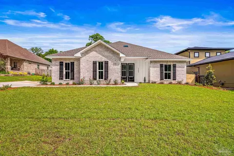 3480 River Oaks Ln, Pensacola, FL 32514
