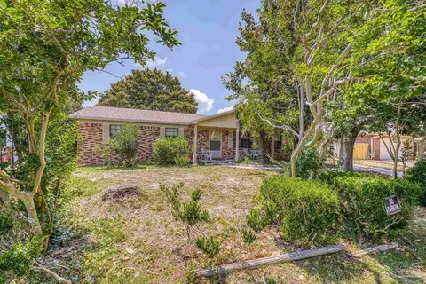 1161 Harbor Ln, Gulf Breeze, FL 32563