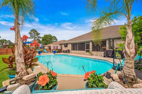 6564 Redfield St, Navarre, FL 32566