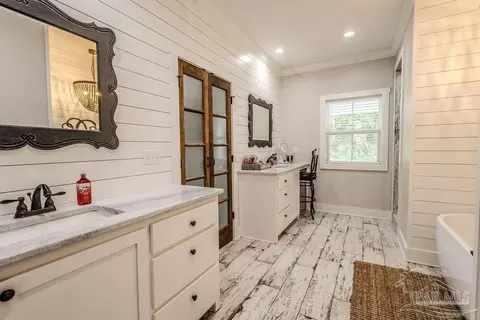 Bath - 778 Griswold Rd, Jay, FL 32565 photo 1 of 10