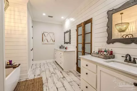Bath - 778 Griswold Rd, Jay, FL 32565 photo 3 of 10