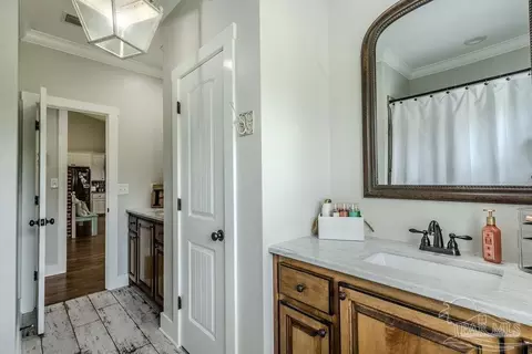 Bath - 778 Griswold Rd, Jay, FL 32565 photo 9 of 10