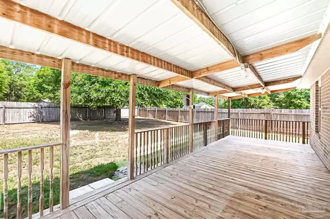Exterior - 5629 Rosedown Ct, Milton, FL 32583 photo 2 of 5