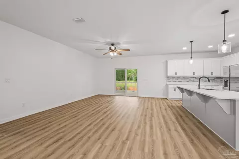 Living - 1192 Adrian Way, Milton, FL 32583 photo 4 of 5