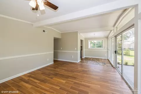 Living - 6463 Barnes St, Milton, FL 32570 photo 4 of 4