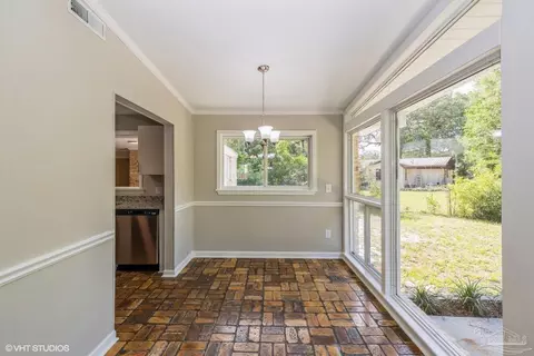 Dining - 6463 Barnes St, Milton, FL 32570 photo 1 of 1