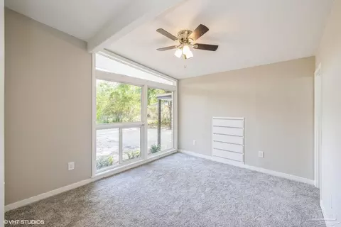 Bedroom - 6463 Barnes St, Milton, FL 32570 photo 4 of 5