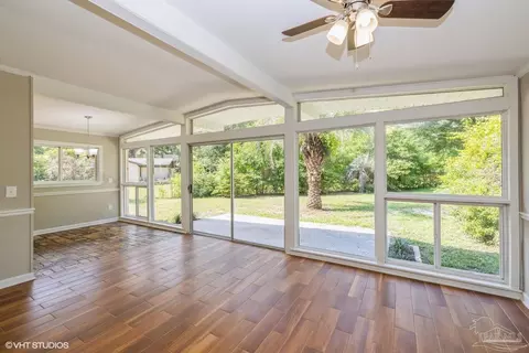 Living - 6463 Barnes St, Milton, FL 32570 photo 3 of 4
