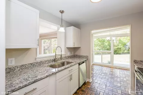 Kitchen - 6463 Barnes St, Milton, FL 32570 photo 2 of 3