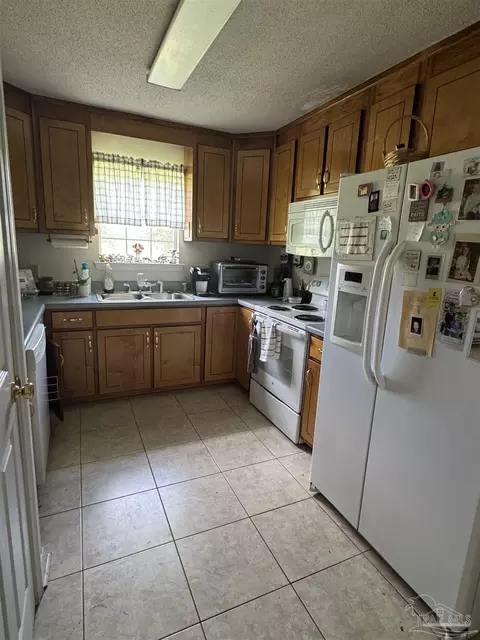 3823 N Simmons Rd, Jay, FL 32565 photo 4