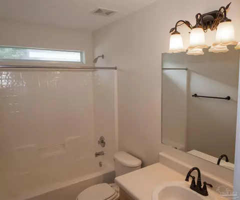 2460 Trailwood Dr, Cantonment, FL 32533 photo 8