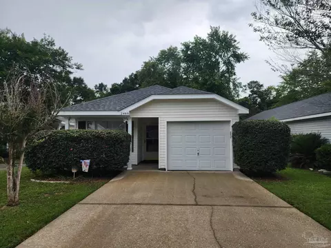 2460 Trailwood Dr, Cantonment, FL 32533