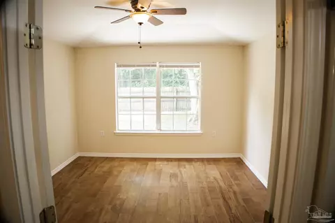 2460 Trailwood Dr, Cantonment, FL 32533 photo 5