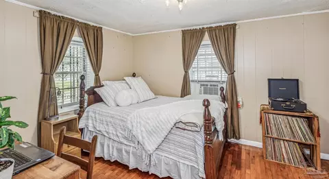 Bedroom - 6598 Magnolia St, Milton, FL 32570 photo 1 of 1