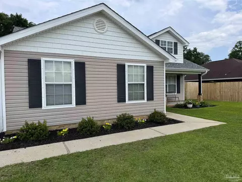 4100 Berry Cir, Pace, FL 32571 photo 2