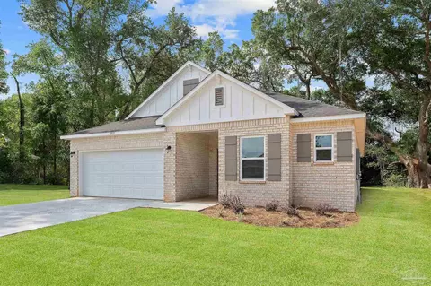 6266 Forest Pines Dr, Pensacola, FL 32526